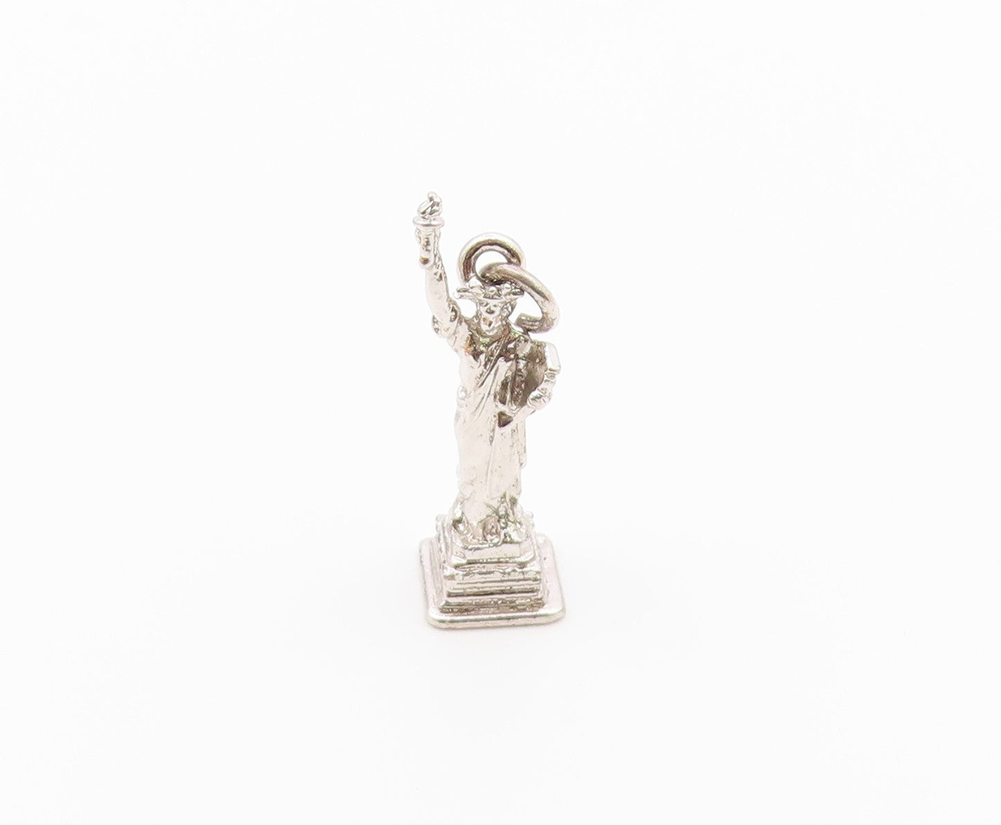 925 Sterling Silver  Vintage Statue Of Liberty Shiny Souvenir Pendant  PT16403