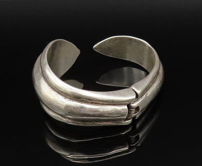 UNO DE 50 925 Silver  Vintage Heavy Scalloped Statement Bracelet  BT9738