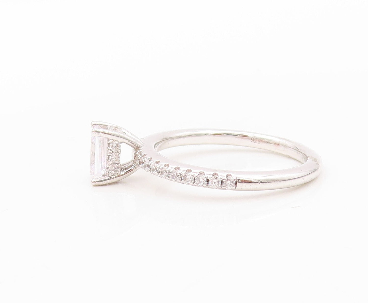 925 Sterling Silver Vintage Ring Rectangle & Round Cut CZ Inlay  Sz 7  RG30188