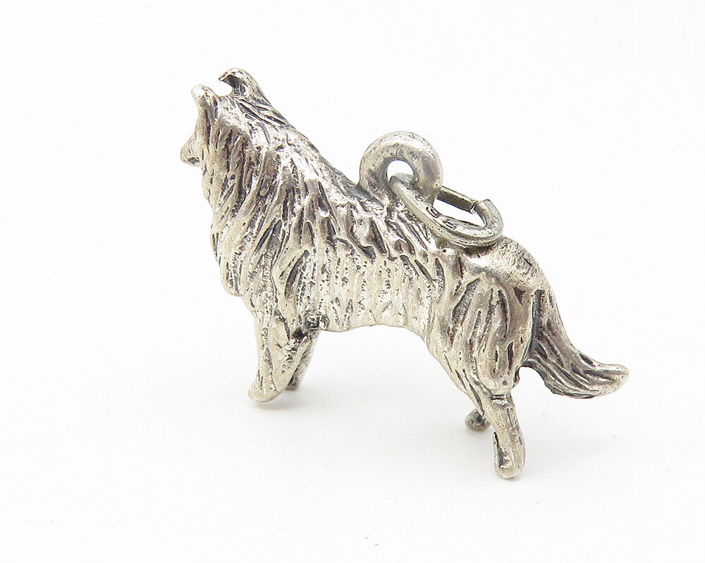 925 Sterling Silver  Vintage Shiny Petite Etched Collie Dog Pendant  PT8950