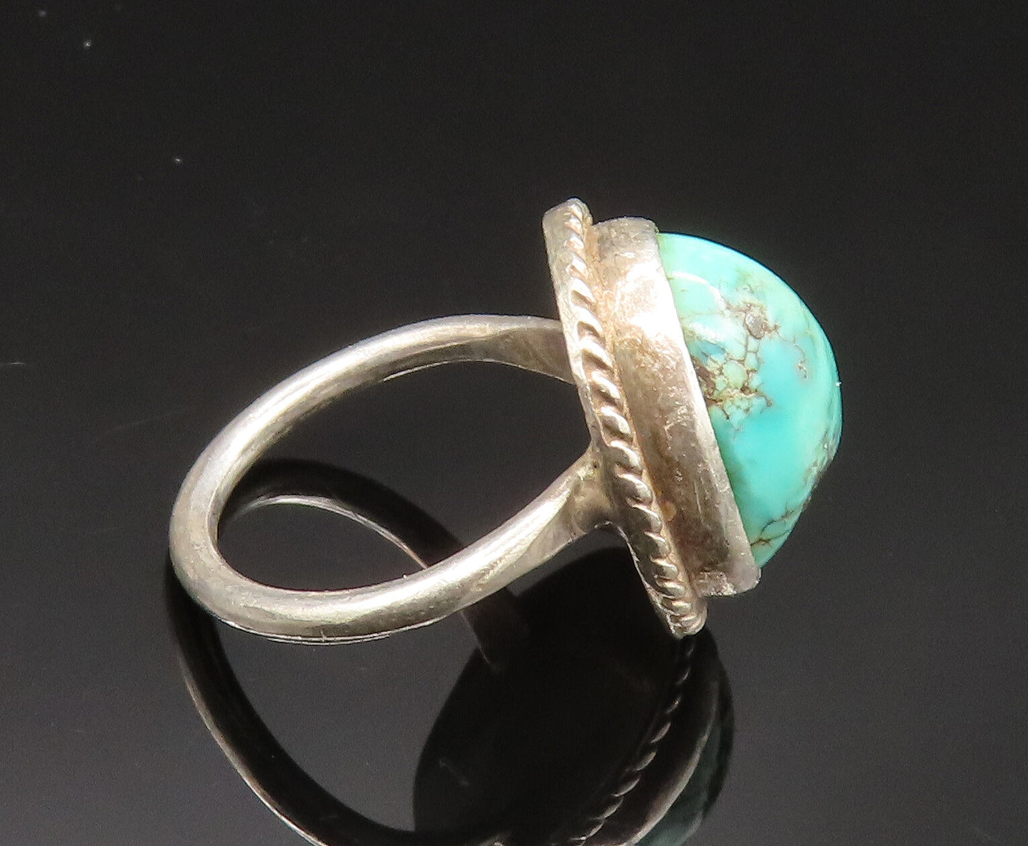 SOUTHWESTERN 925 Silver Vintage Rope Twist Edge Turquoise Ring Sz 3 RG24746