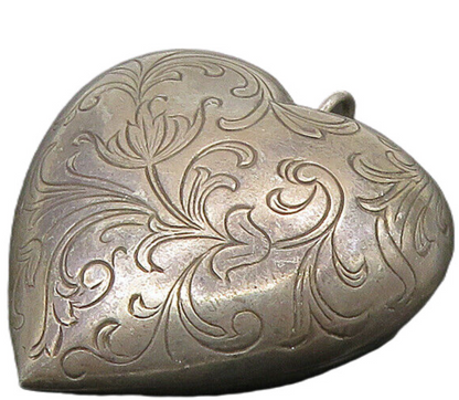 925 Sterling Silver  Vintage Hollow Floral Vine Love Heart Pendant  PT18865