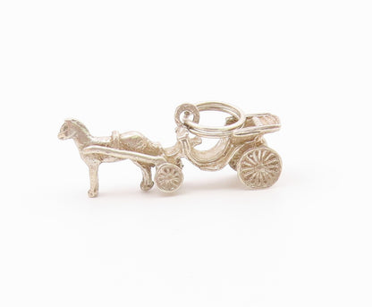 925 Sterling Silver  Vintage Old Fashioned Horse & Carriage Pendant  PT19109