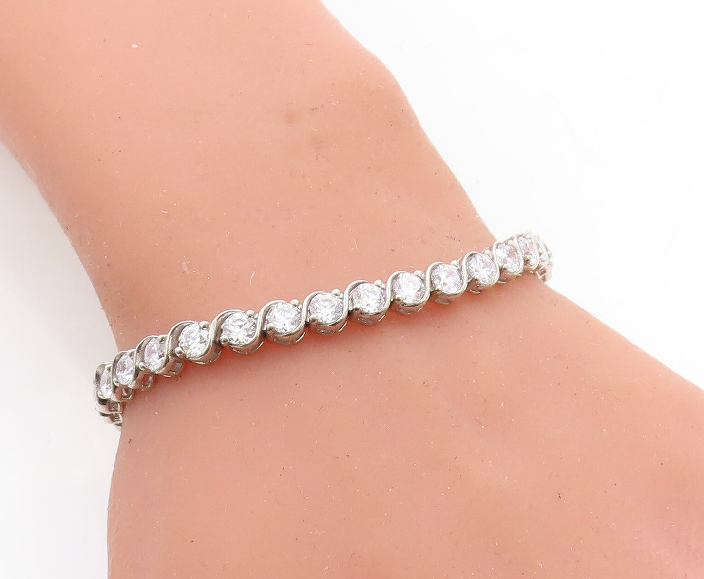 925 Sterling Silver  Sparkling Cubic Zirconia Swirl Tennis Bracelet  BT1804