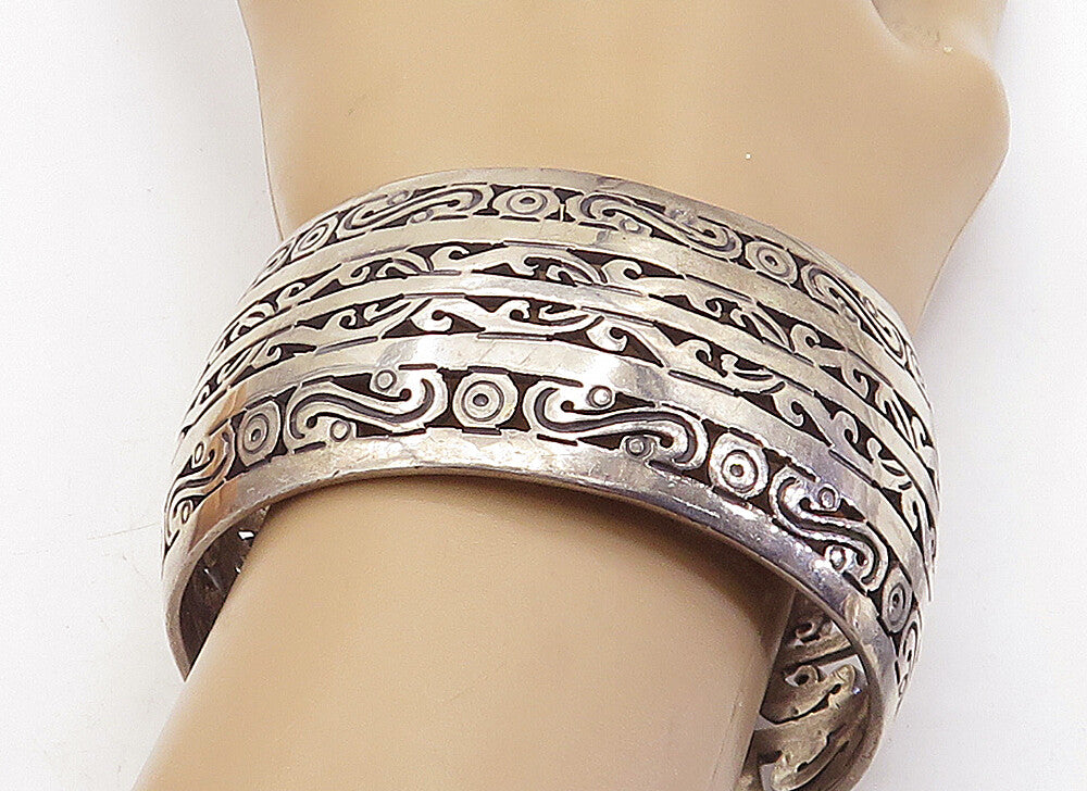 MMA MEXICO 925 Silver  Vintage Dark Tone Wide Swirl Cuff Bracelet  BT1958
