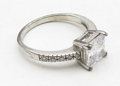 925 Sterling Silver  Cubic Zirconia Solitaire With Accents Ring Sz 7  RG10551