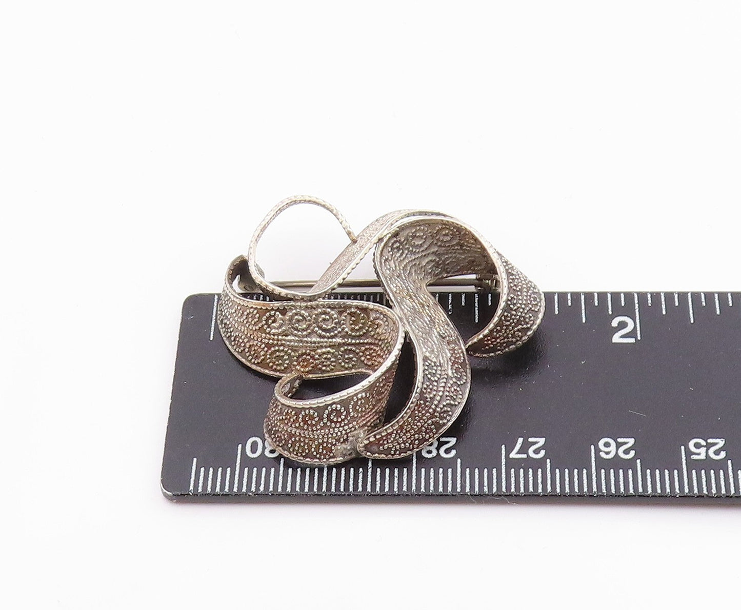BEAU 925 Sterling Silver  Vintage Swirl Ribbon Design Brooch Pin  BP5767
