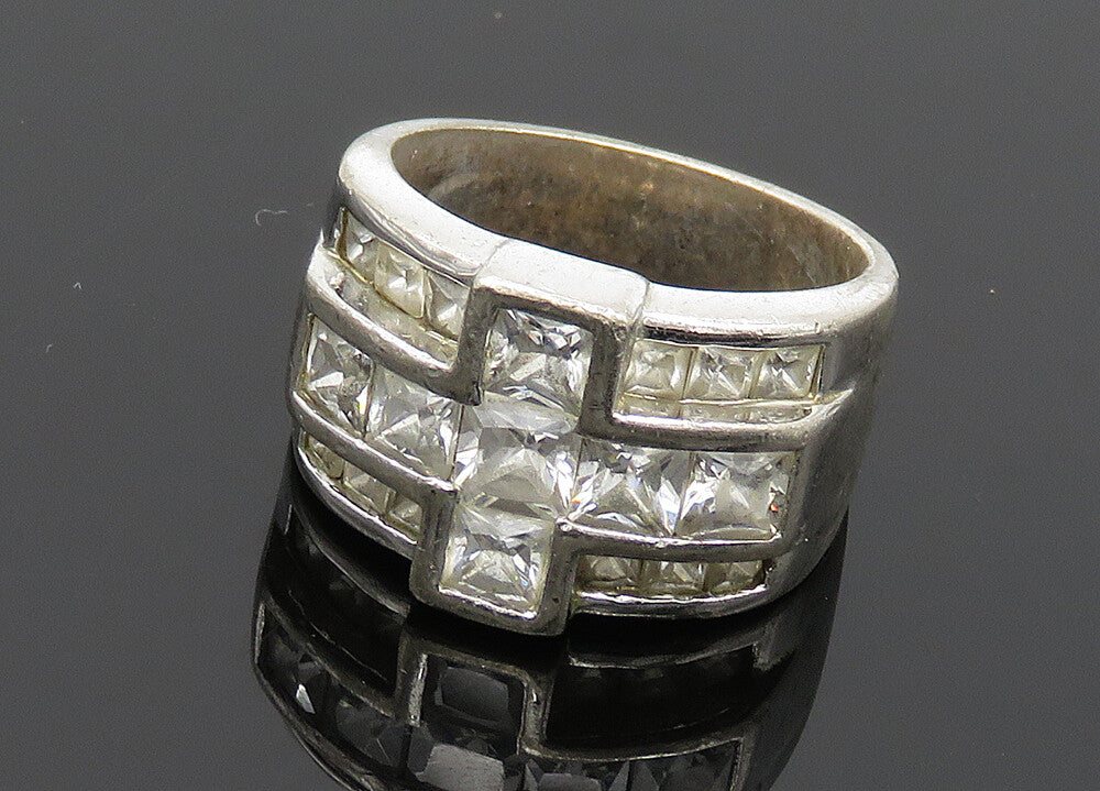 925 Sterling Silver  Vintage Cubic Zirconia Cross Band Ring Sz 8.5  RG20152