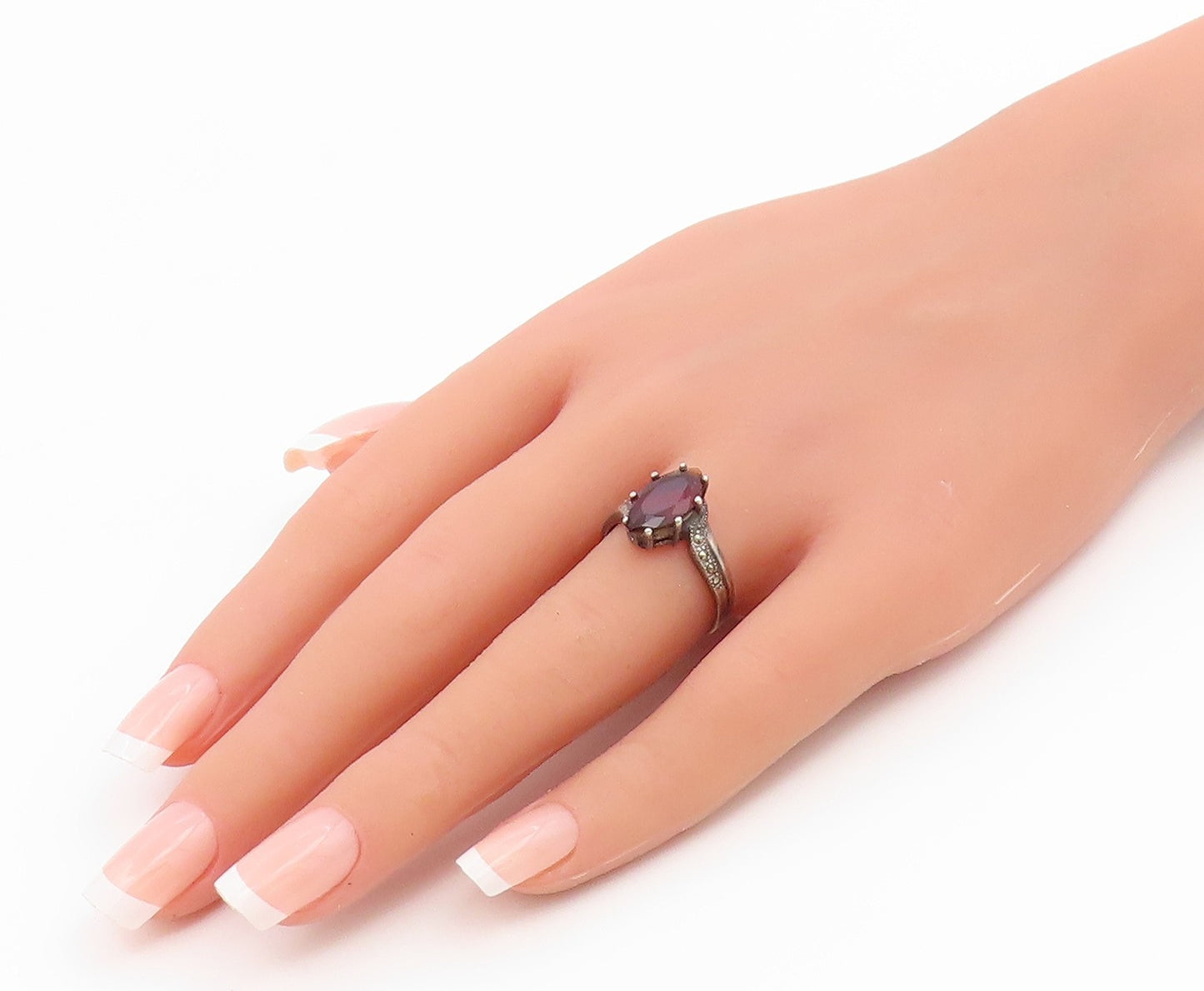 925 Sterling Silver Vintage Ring Marquise Cut Garnet Bypass Band  Sz 8  RG36819