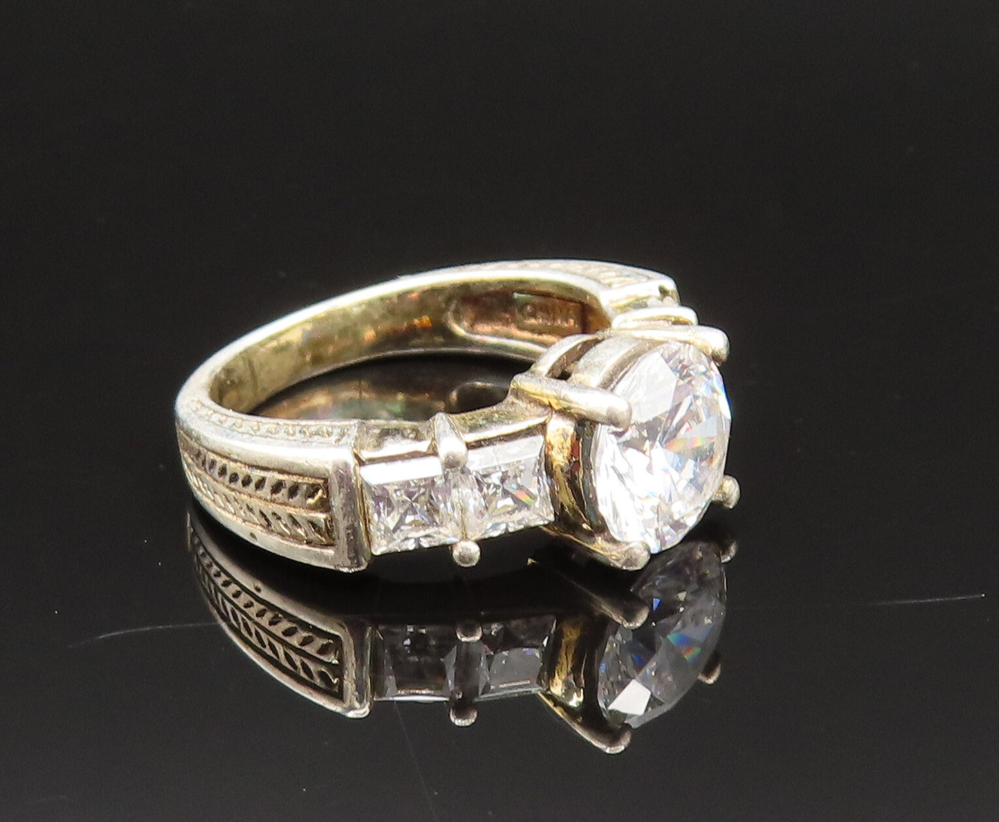 925 Silver  Vintage Multi Cubic Zirconia Etched Shank Ring Sz 6  RG25630