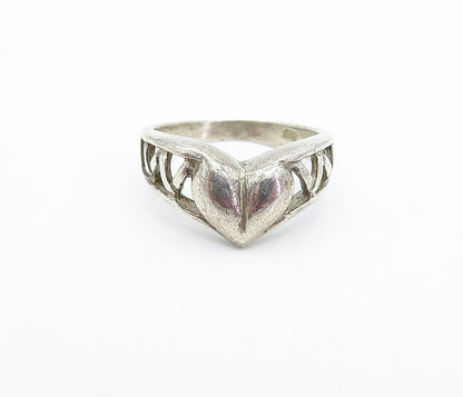 925 Sterling Silver  Vintage Dark Tone Love Heart Band Ring Sz 6.5  RG4058