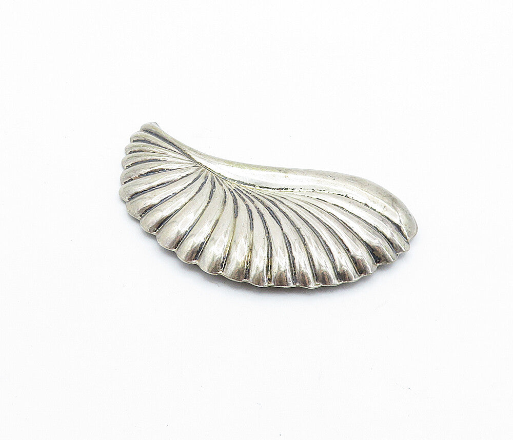 925 Sterling Silver  Vintage Dark Tone Fluted Wing Design Brooch Pin  BP2538