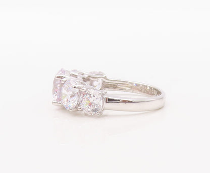 925 Sterling Silver Vintage Ring Minimalist Round Cut 5 CZ Stones  Sz 6  RG30823