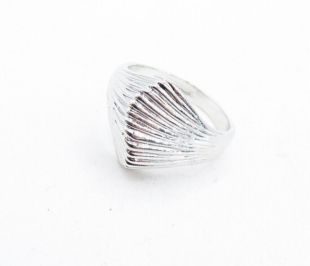 ESPO 925 Sterling Silver  Shiny Fluted Swirl Dome Band Ring Sz 8.5  RG5528