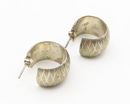 925 Sterling Silver  Vintage Diamond Shape Pattern JHoop Earrings  EG5691