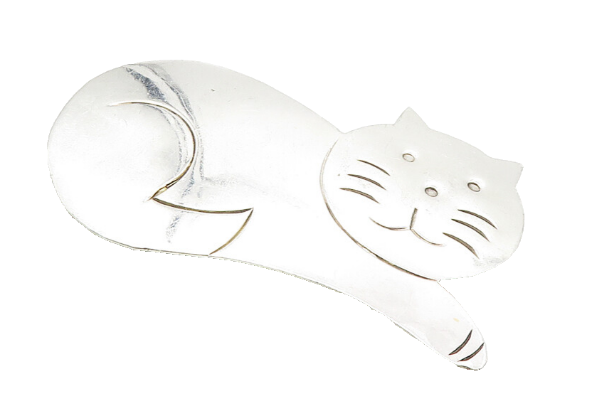 925 Sterling Silver  Vintage Shiny Etched Lying Cat Motif Brooch Pin  BP3706