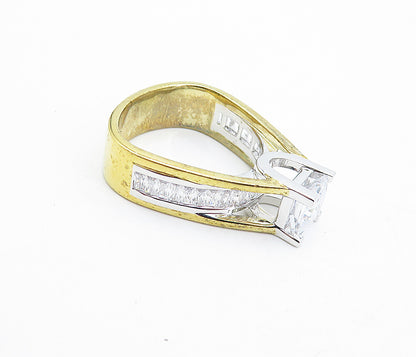925 Sterling Silver  Cubic Zirconia Solitaire With Accents Ring Sz 7  RG4810