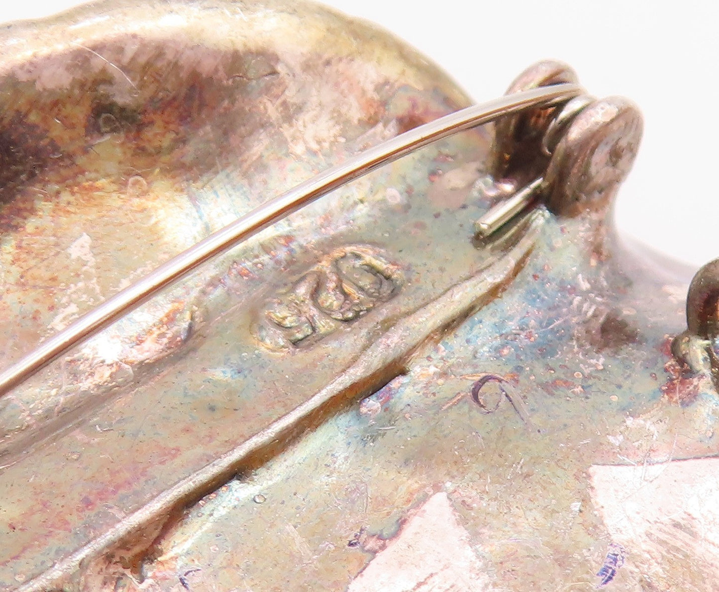 925 Sterling Silver  Vintage Etched Flower Motif Amber Brooch Pin  BP9496
