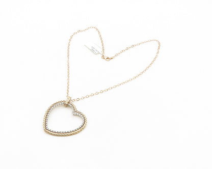 925 Sterling Silver  Shiny Cubic Zirconia Love Heart Chain Necklace  NE3143