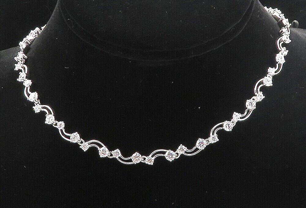 925 Sterling Silver  Sparkling Cubic Zirconia Curved Chain Necklace  NE1306