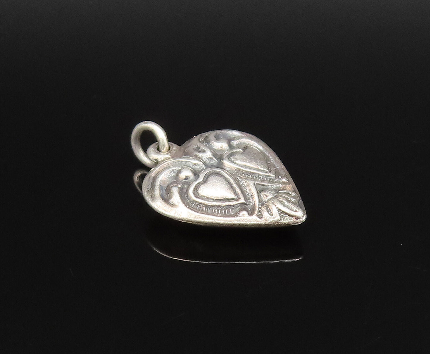 925 Sterling Silver  Vintage Antique Carved Love Hearts Charm Pendant  PT21272