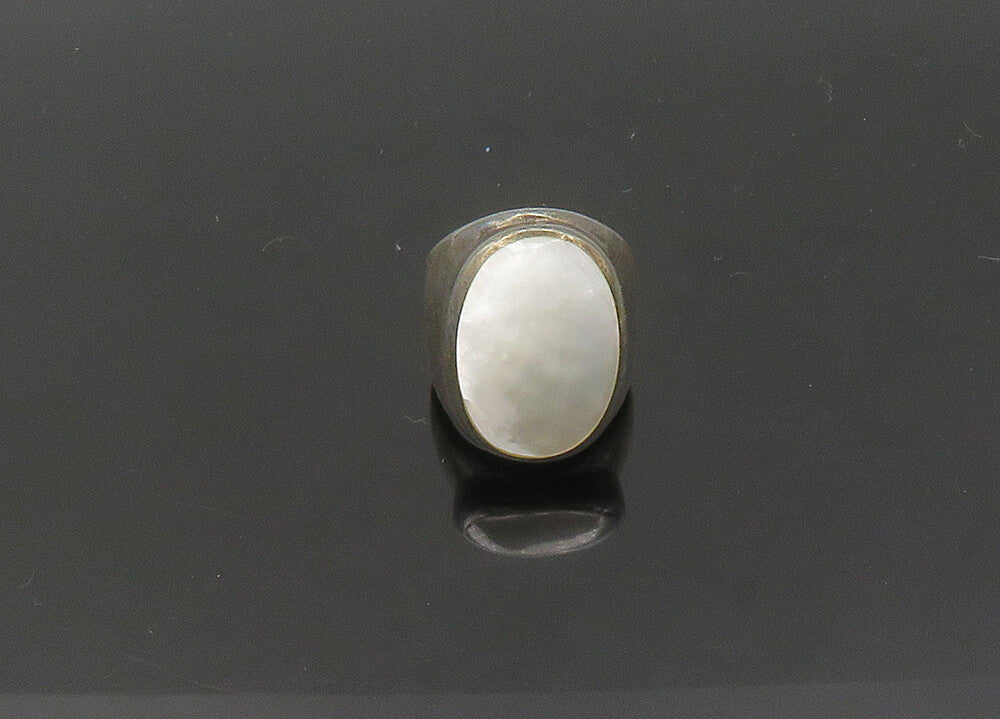 925 Sterling Silver  Vintage Mother Of Pearl Cocktail Ring Sz 6  RG21678