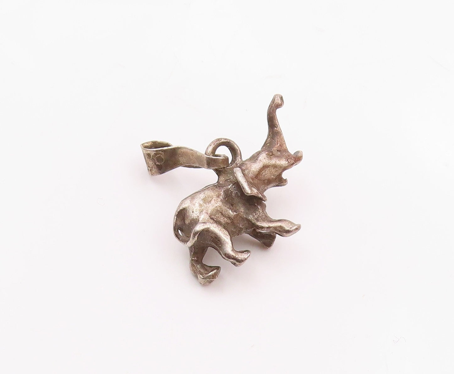 925 Sterling Silver  Vintage Petite Dark Tone Elephant Animal Pendant  PT19530
