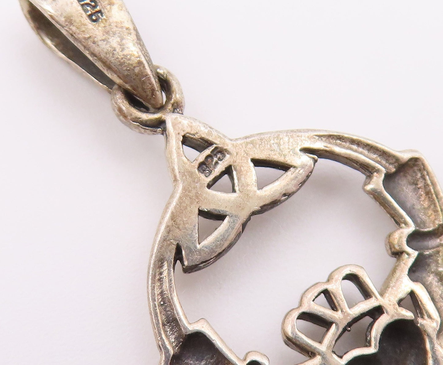 925 Sterling Silver  Vintage Celtic Knot & Claddagh Pendant  PT21226