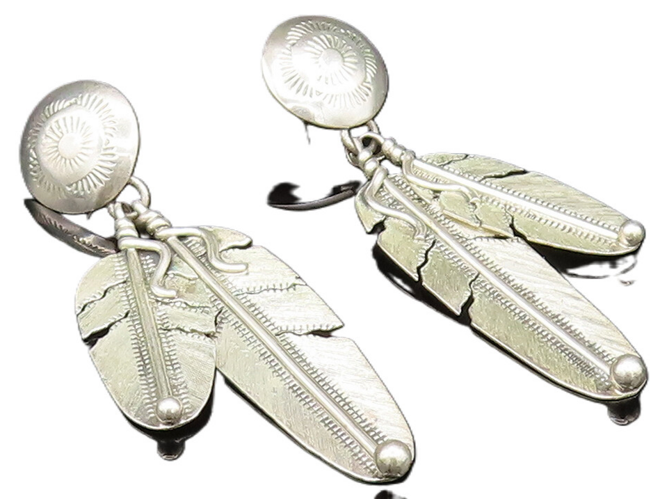 NAVAJO 925 Silver  Vintage Floral Dome & Etched Leaves Earrings  EG11834