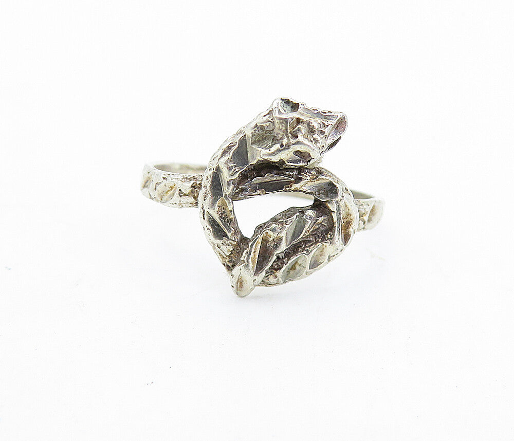 925 Sterling Silver Vintage Shiny Etched Snake Motif Band Ring Sz 8 RG5814