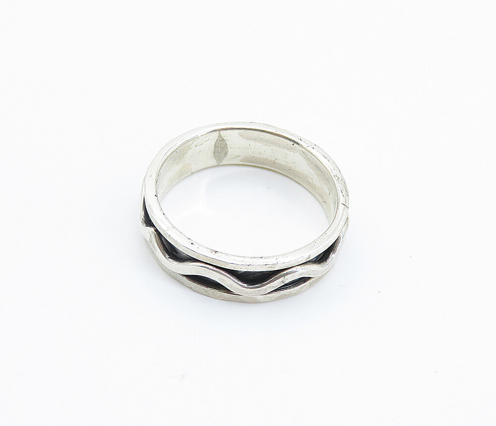 925 Sterling Silver  Oxidized Wavy Detail Round Shiny Band Ring Sz 6.5  RG8255