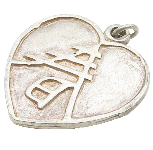 925 Sterling Silver  Vintage Raised Detail Love Heart Drop Pendant  PT15066
