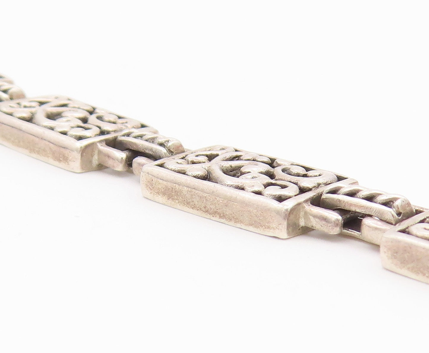 925 Sterling Silver  Vintage Rectangular Scroll Pattern Chain Bracelet  BT9409