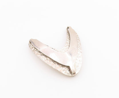 MEXICO 925 Sterling Silver  Vintage Shiny Hammered Arrow Brooch Pin  BP6898