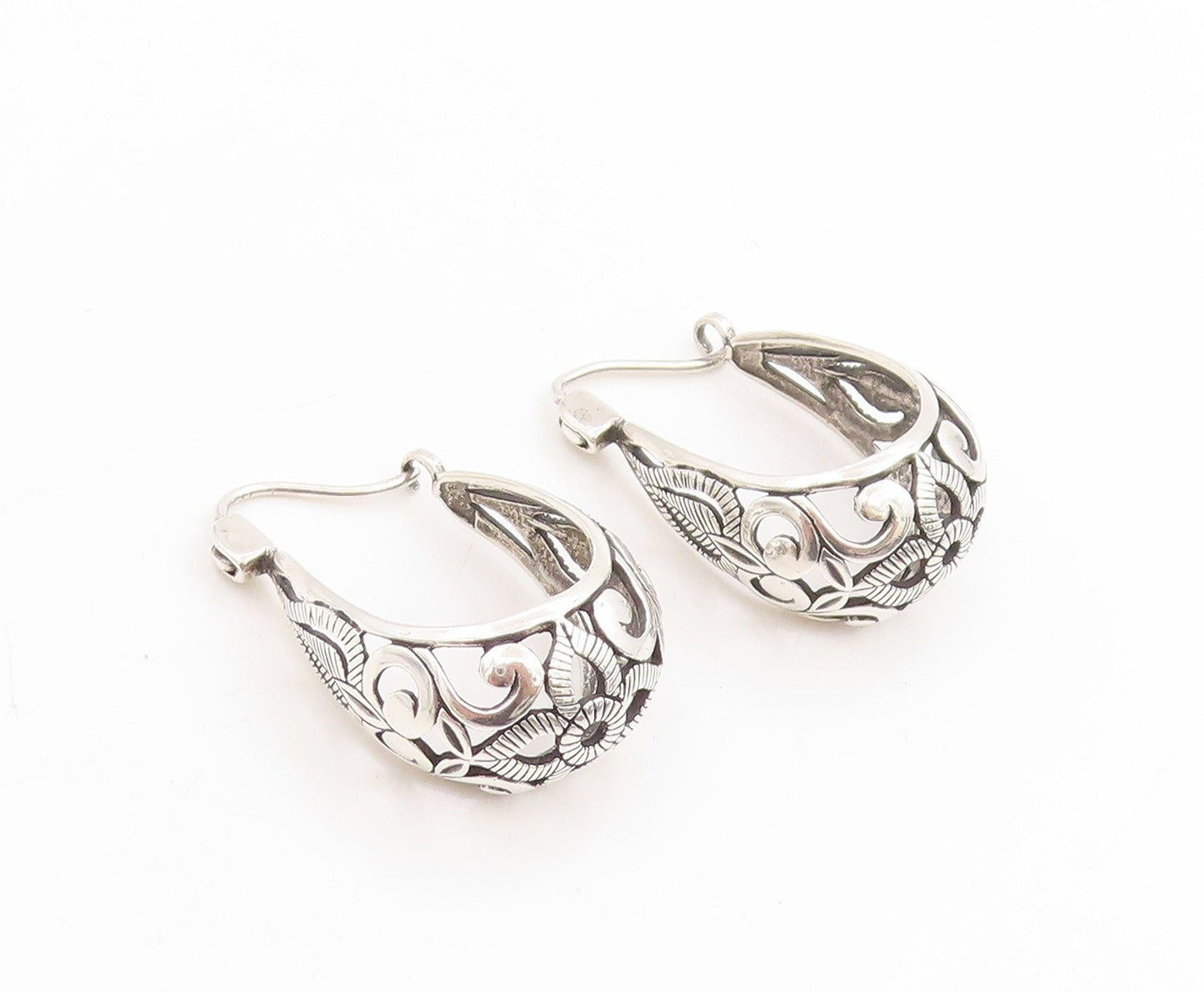 925 Sterling Silver Vintage Earrings Swirly Floral Petal Cut Out Hoops  EG13782