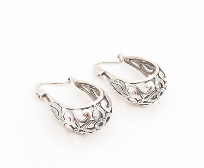 925 Sterling Silver Vintage Earrings Swirly Floral Petal Cut Out Hoops  EG13782