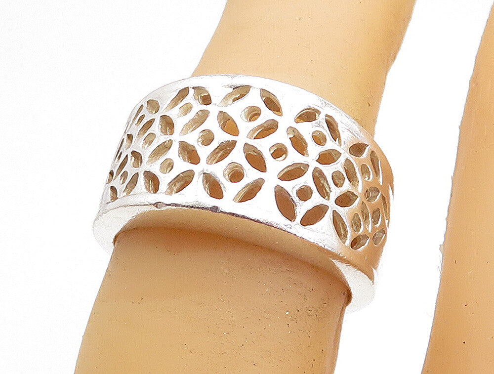 925 Sterling Silver  Vintage Polished Cutout Pattern Band Ring Sz 6  RG4756