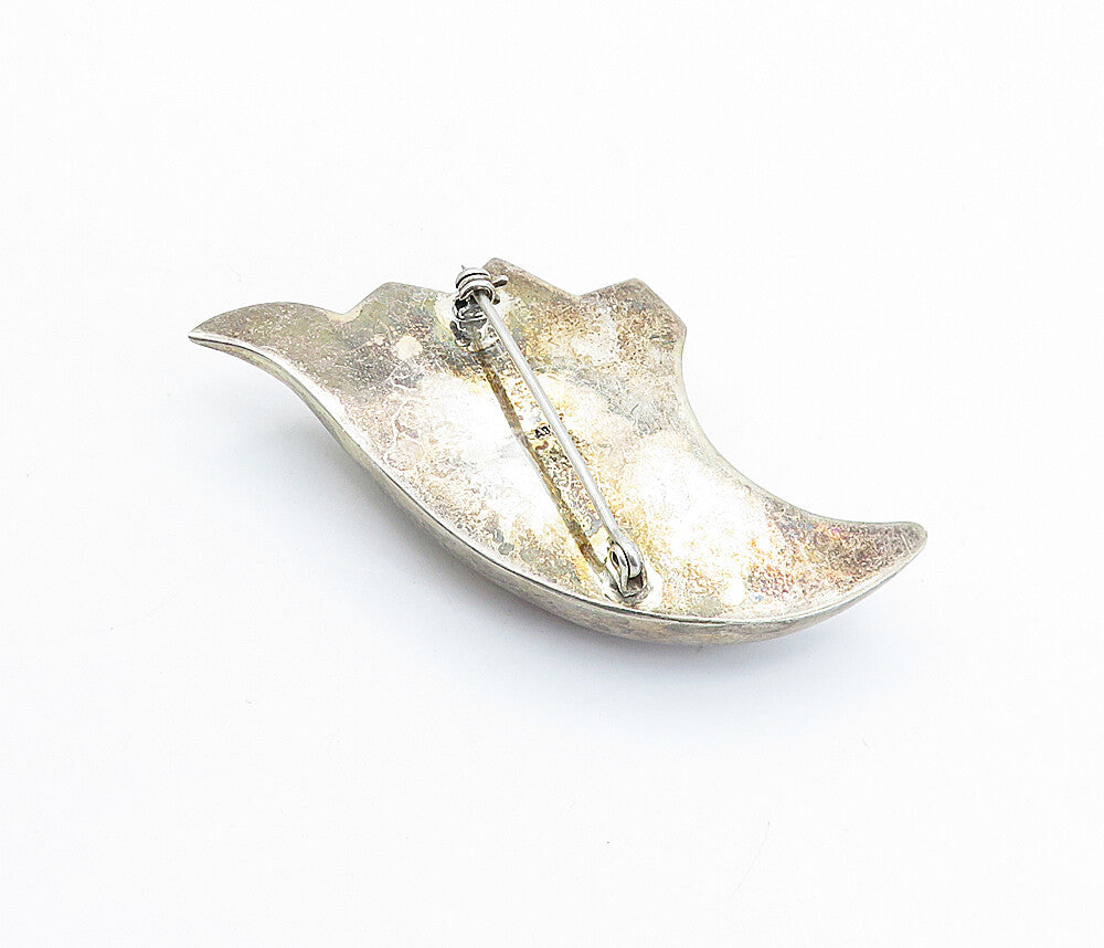 925 Sterling Silver  Vintage Dark Tone Hollow Fluted Design Brooch Pin  BP2429