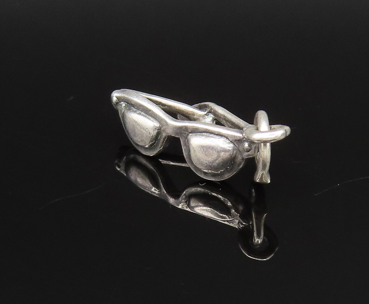 925 Sterling Silver  Vintage Summer Sunglasses Charm Pendant  PT21414