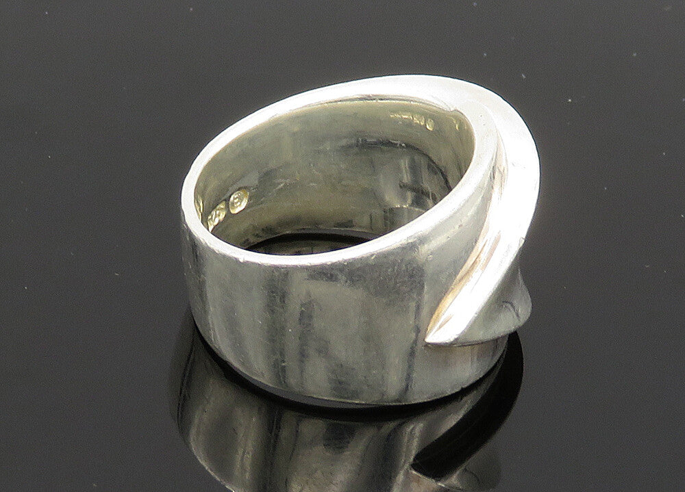 925 Sterling Silver Vintage Shiny Wrap Around Design Band Ring Sz 8 RG20028