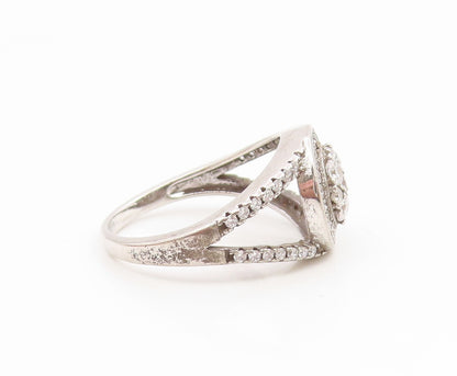 925 Sterling Silver Vintage Ring Sparkling CZ Elegant Split Band  Sz 6  RG35125