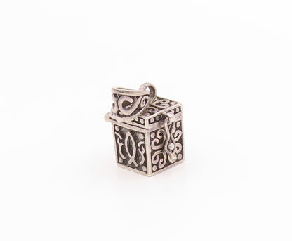 925 Sterling Silver Vintage Pendant 3D Etched Prayer Box Charm OPENS  PT24933