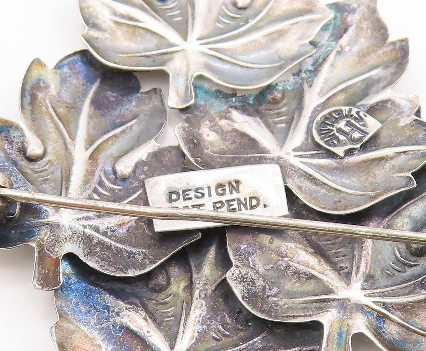 925 Sterling Silver Vintage Brooch Pin Dark Tone Carved Leaves Cluster   BP11345