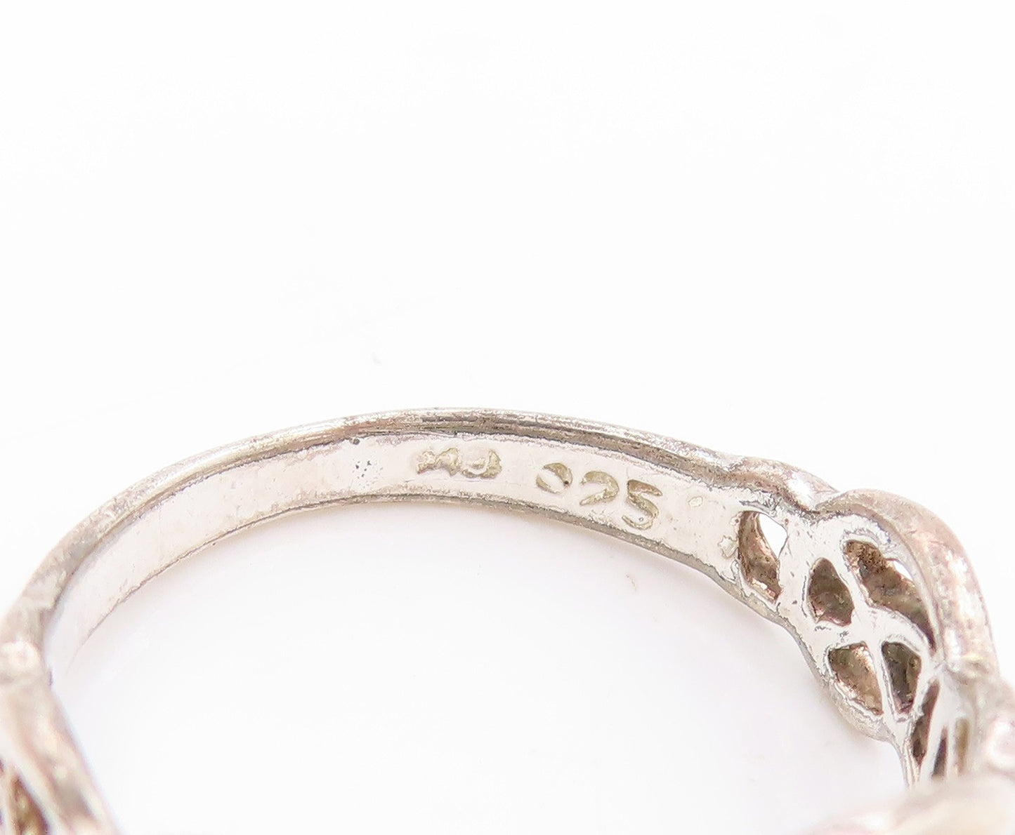 925 Sterling Silver Vintage Ring Cutout Celtic Knot Design  Sz 7  RG32910