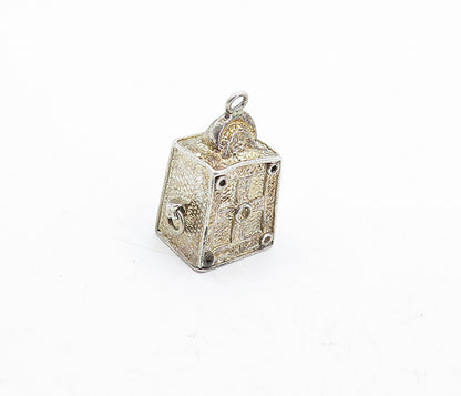 MIDDLE EAST 925 Sterling Silver  Vintage Etched Detail Box Pendant  PT3721