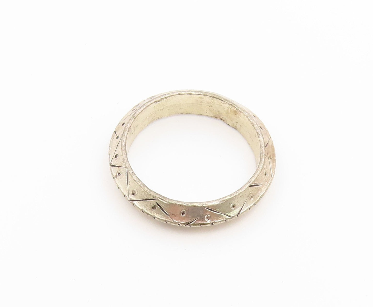 925 Sterling Silver Vintage Ring Etched Geometric Pattern Band  Sz 8.5  RG36900