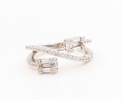 925 Sterling Silver Vintage Ring Round & Baguette Cut CZ Bypass  Sz 7  RG35927