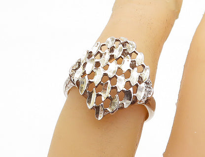 925 Sterling Silver  Vintage Shiny Diamond Cut Detail Band Ring Sz 6  RG6259