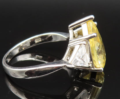 925 Sterling Silver  Vintage Yellow & White Cubic Zirconia Ring Sz 7  RG25385