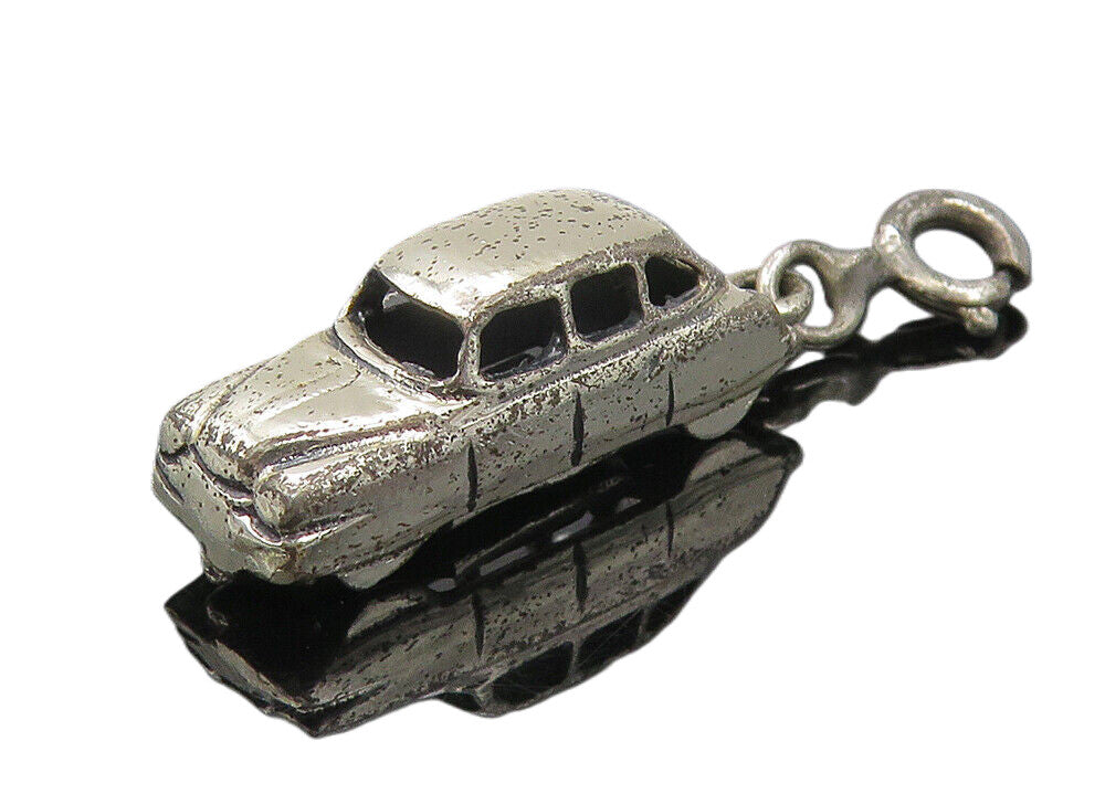925 Sterling Silver  Vintage Shiny Petite Hollow Car Drop Pendant  PT9378